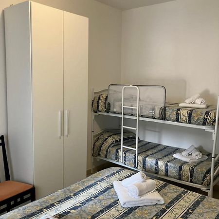 NewHotelGinevra Cattolica Buitenkant foto