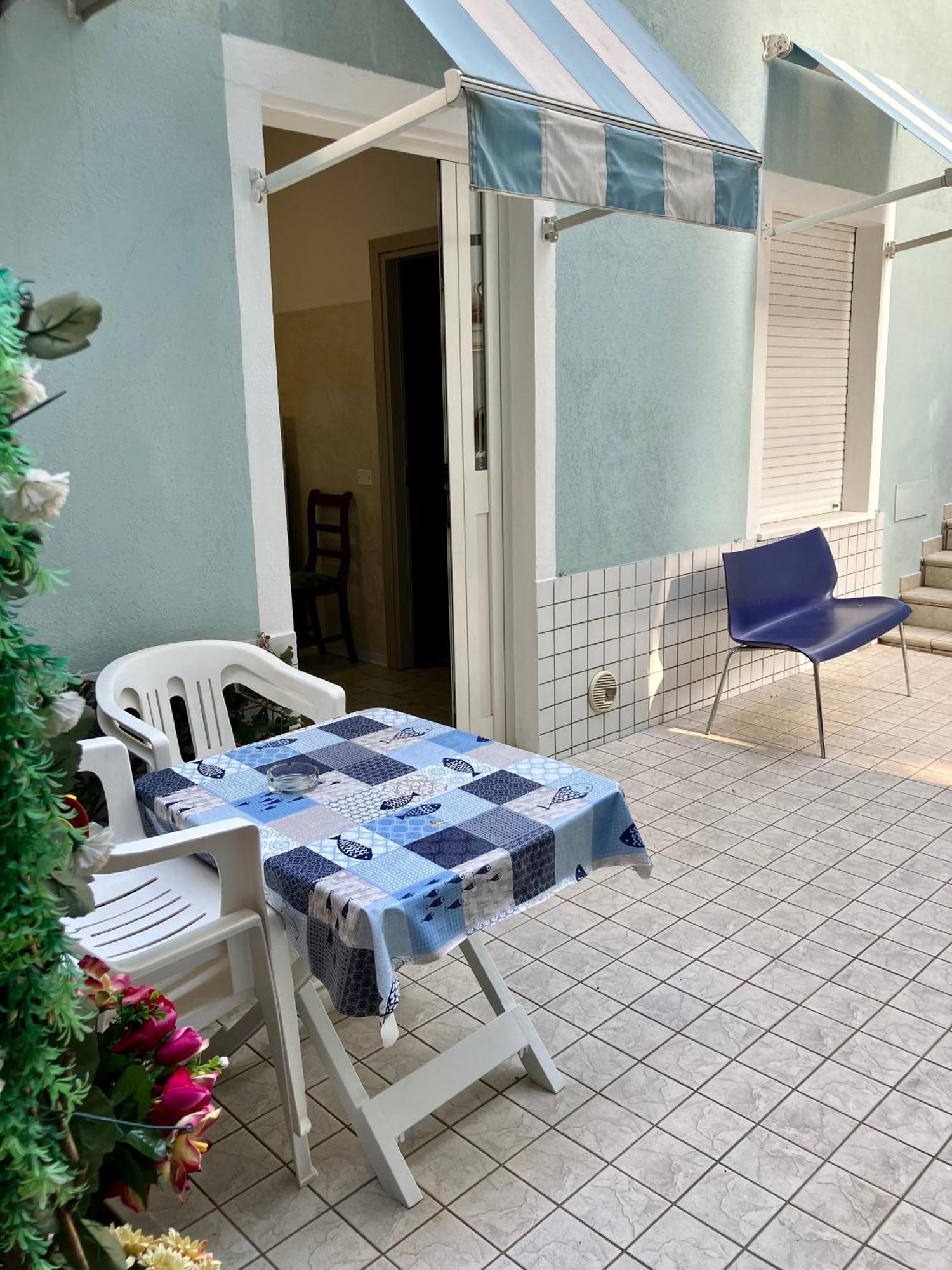 NewHotelGinevra Cattolica Buitenkant foto
